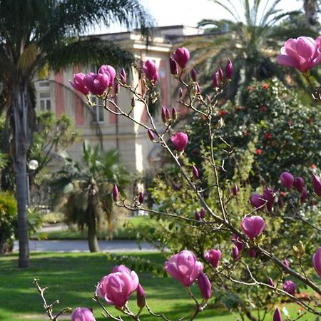 那不勒斯Casina Via Foria住宿加早餐旅馆 外观 照片