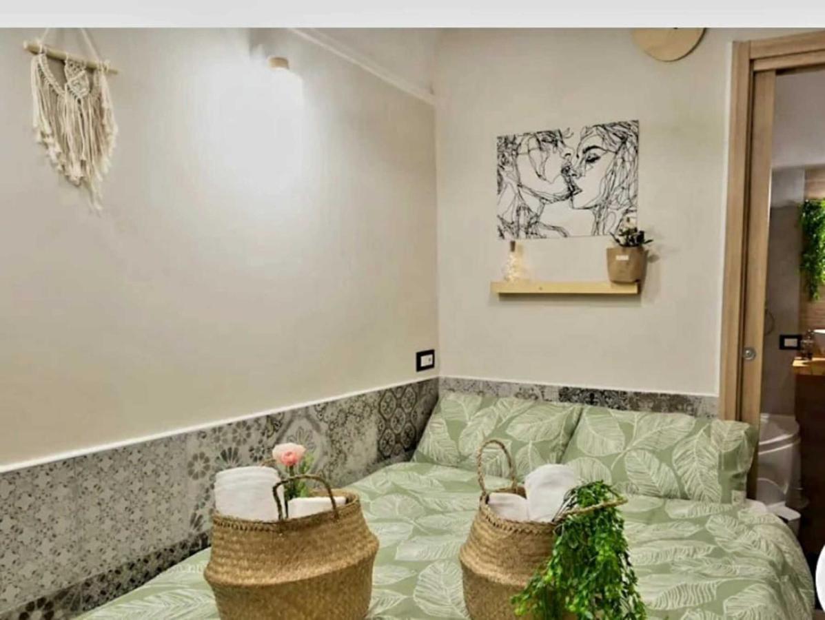 那不勒斯Casina Via Foria住宿加早餐旅馆 外观 照片