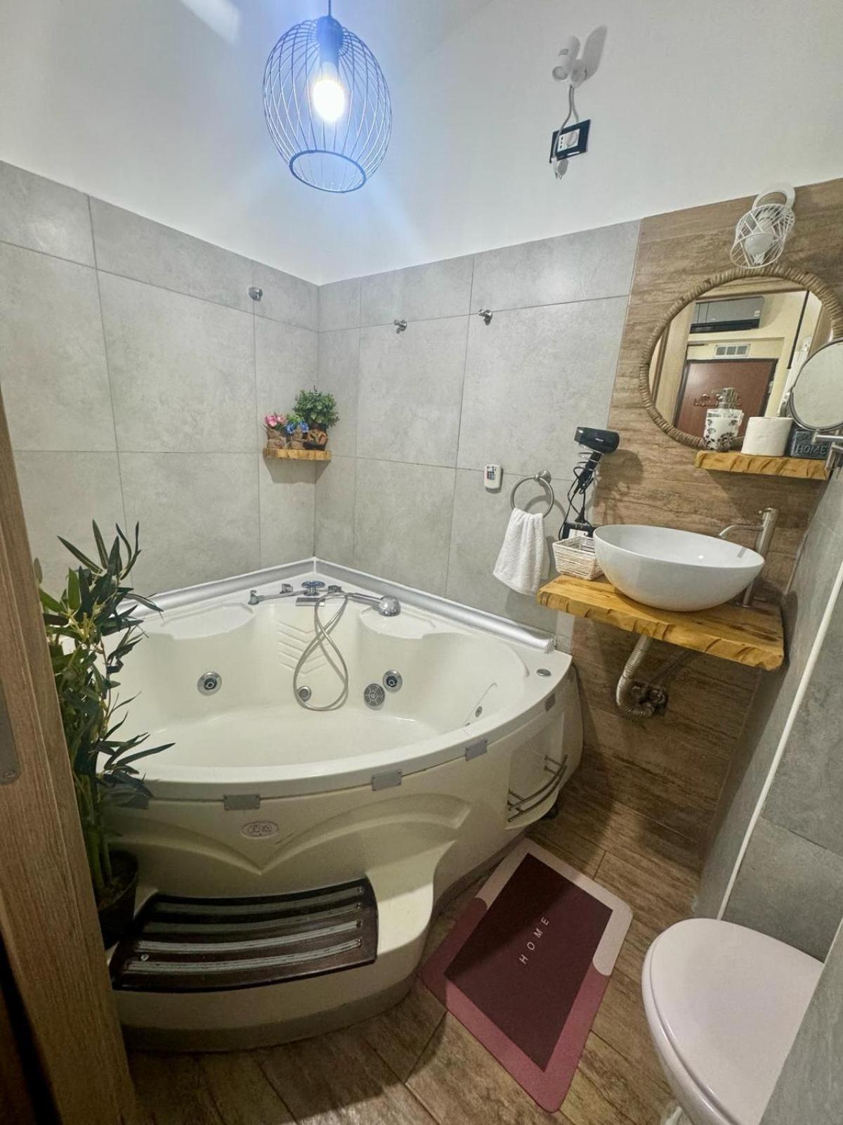 那不勒斯Casina Via Foria住宿加早餐旅馆 外观 照片